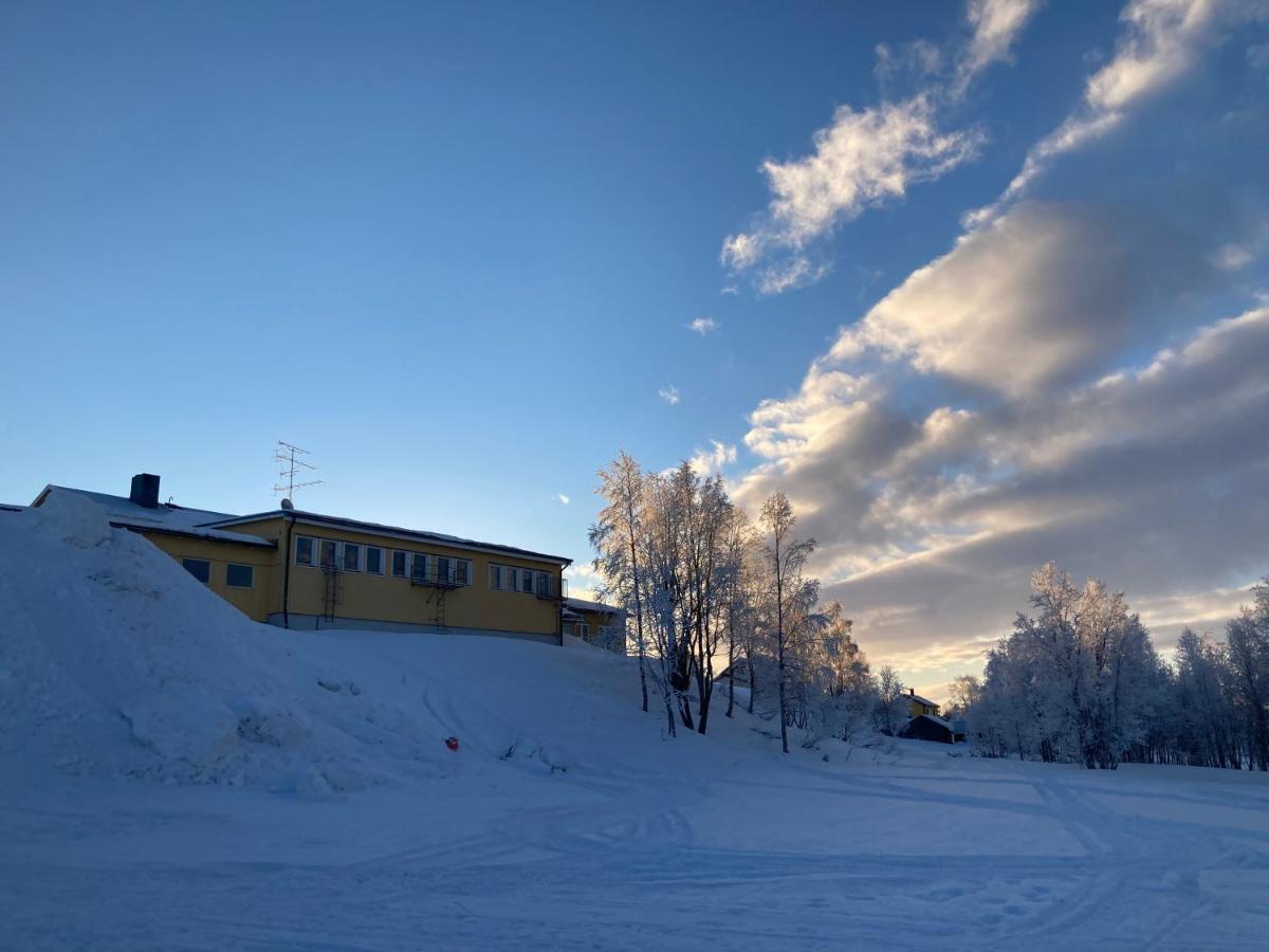 Kuttainen Lodge Karesuando Buitenkant foto