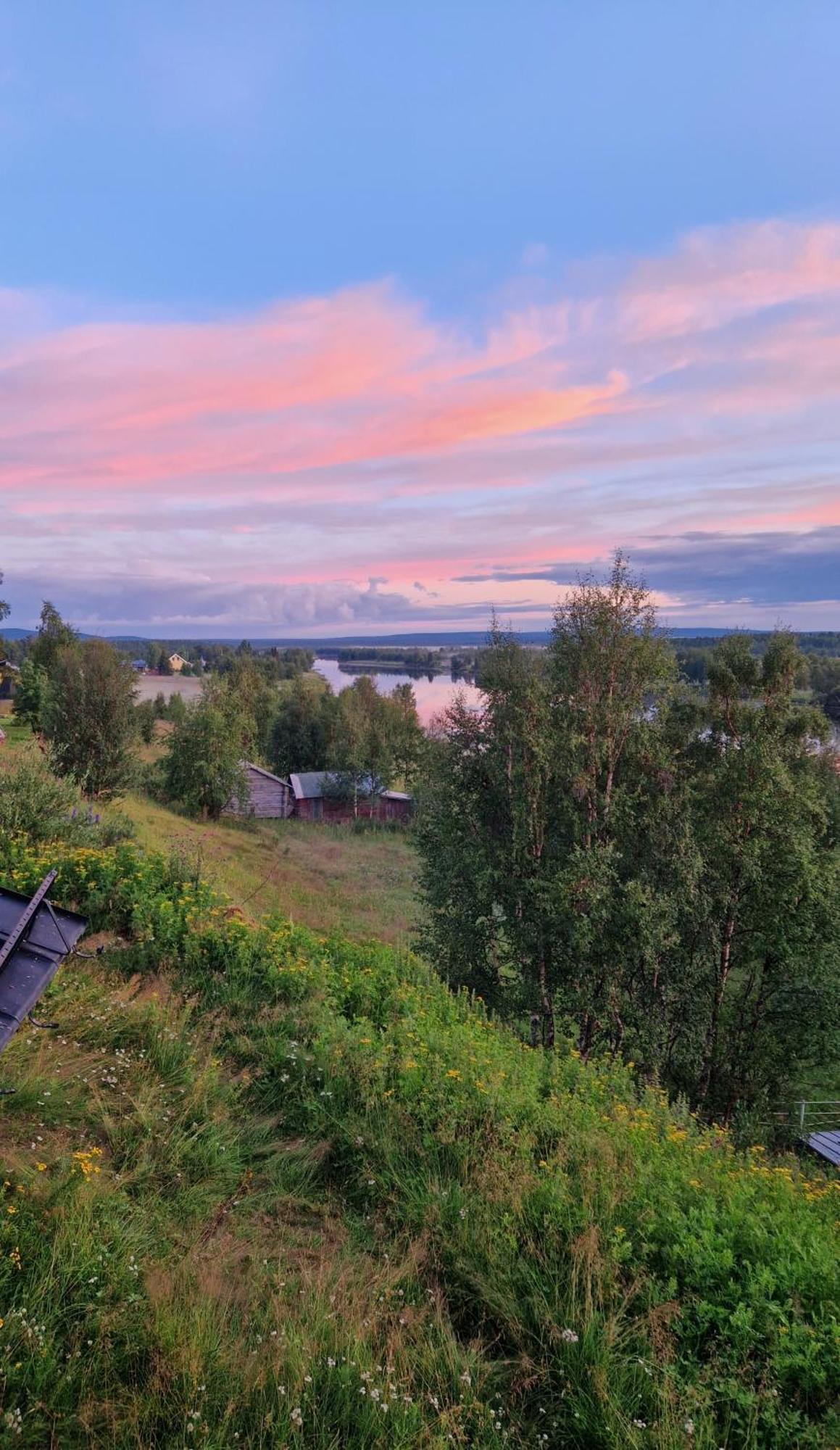Kuttainen Lodge Karesuando Buitenkant foto